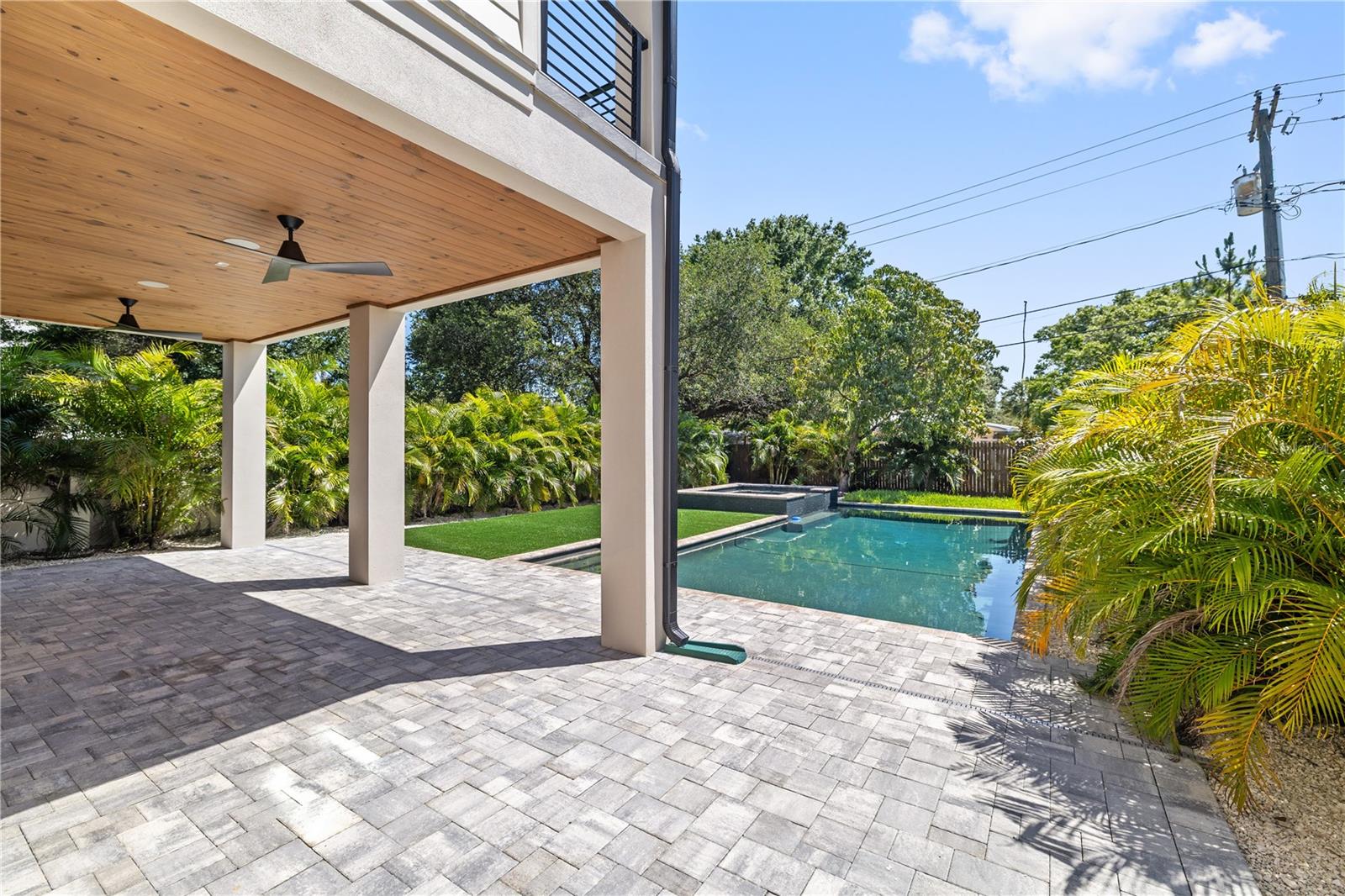 DAVIS ISLANDS PB10 PG52 TO 57 - Residential