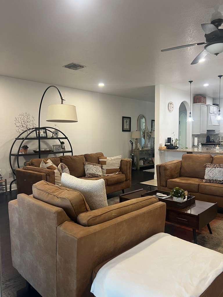 HAMPTON COVE - Residential