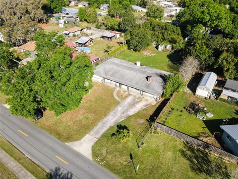 A home in DELAND