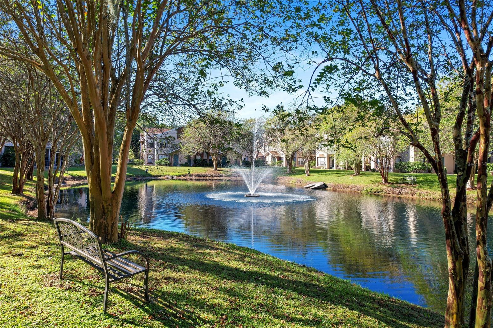 SIESTA LAGO CONDOS BLDG 16 - Residential