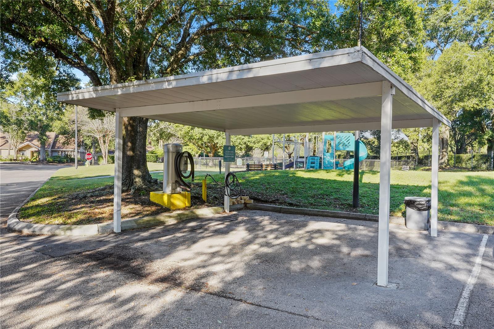 SIESTA LAGO CONDOS BLDG 16 - Residential