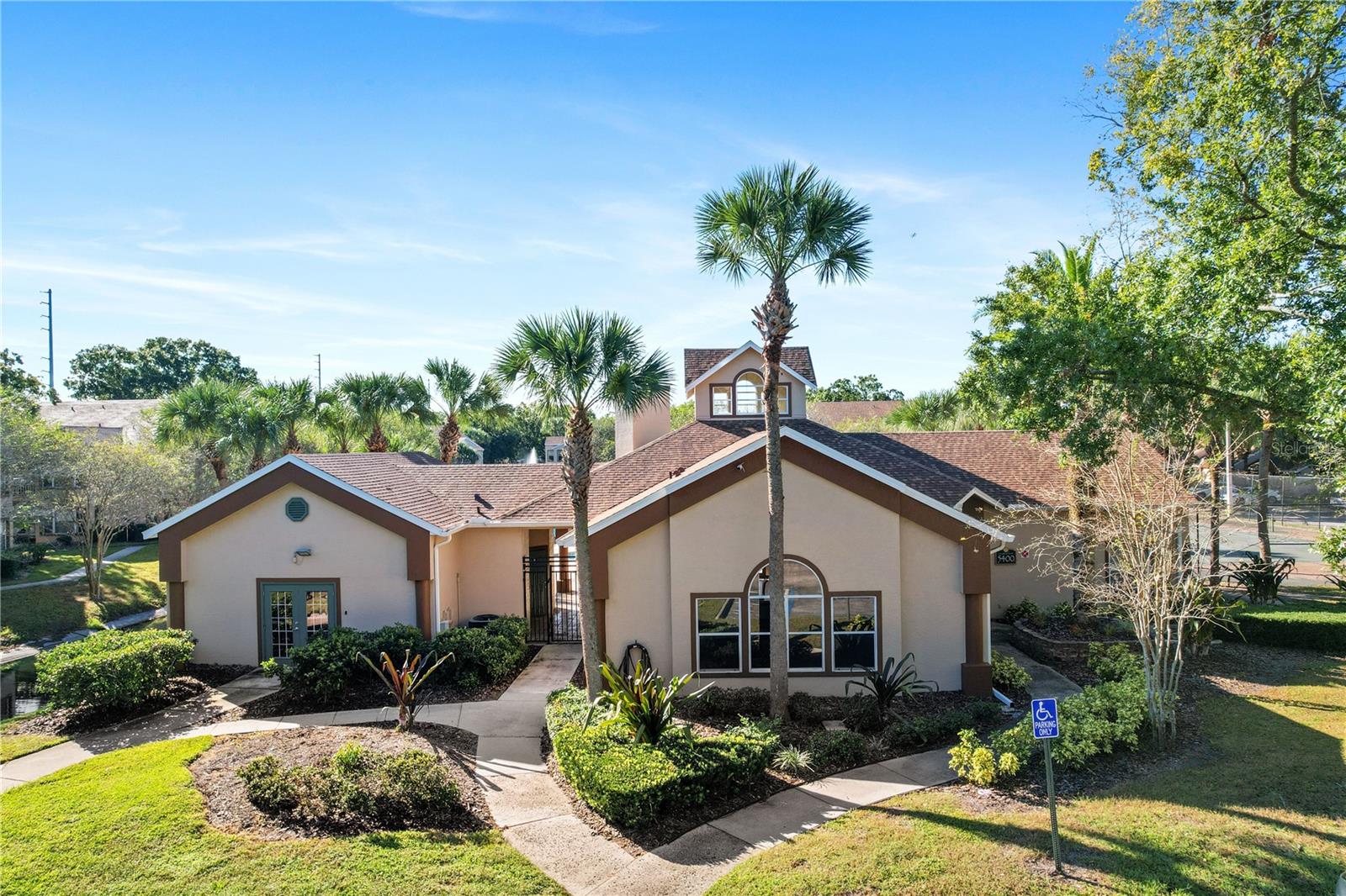 SIESTA LAGO CONDOS BLDG 16 - Residential