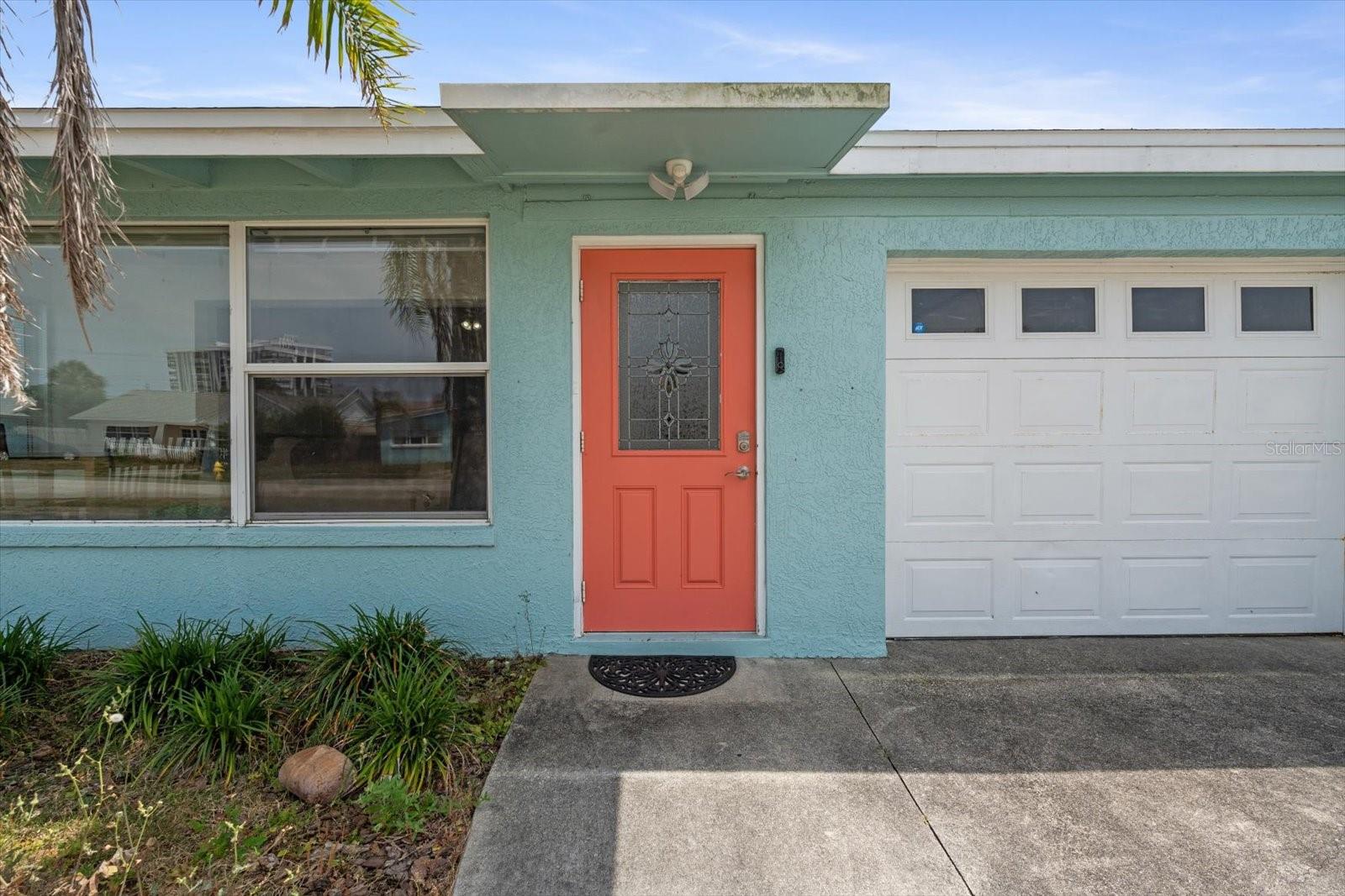 14 ESSEX DRIVE
