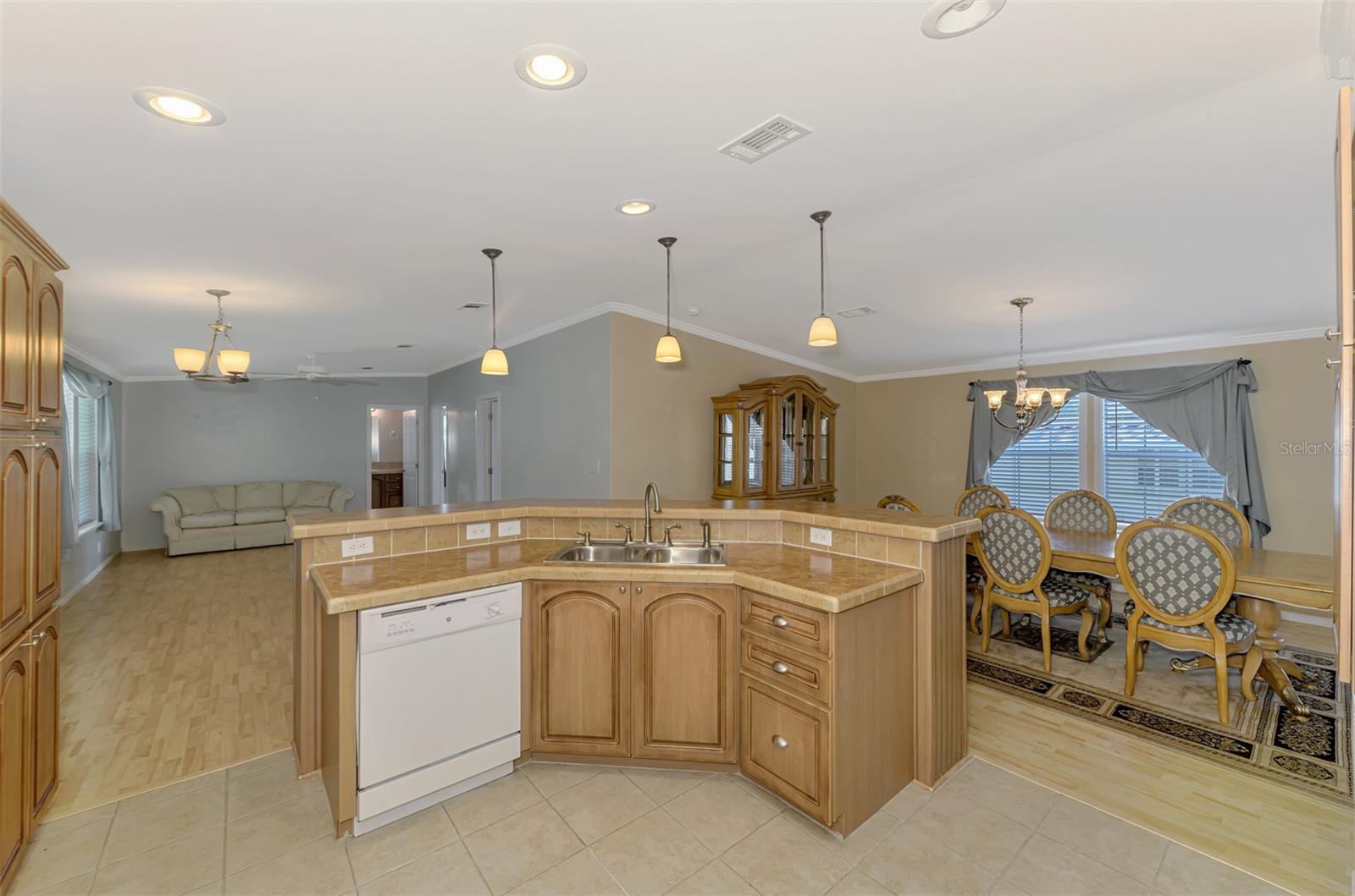 JAPANESE GARDENS MHP - Residential