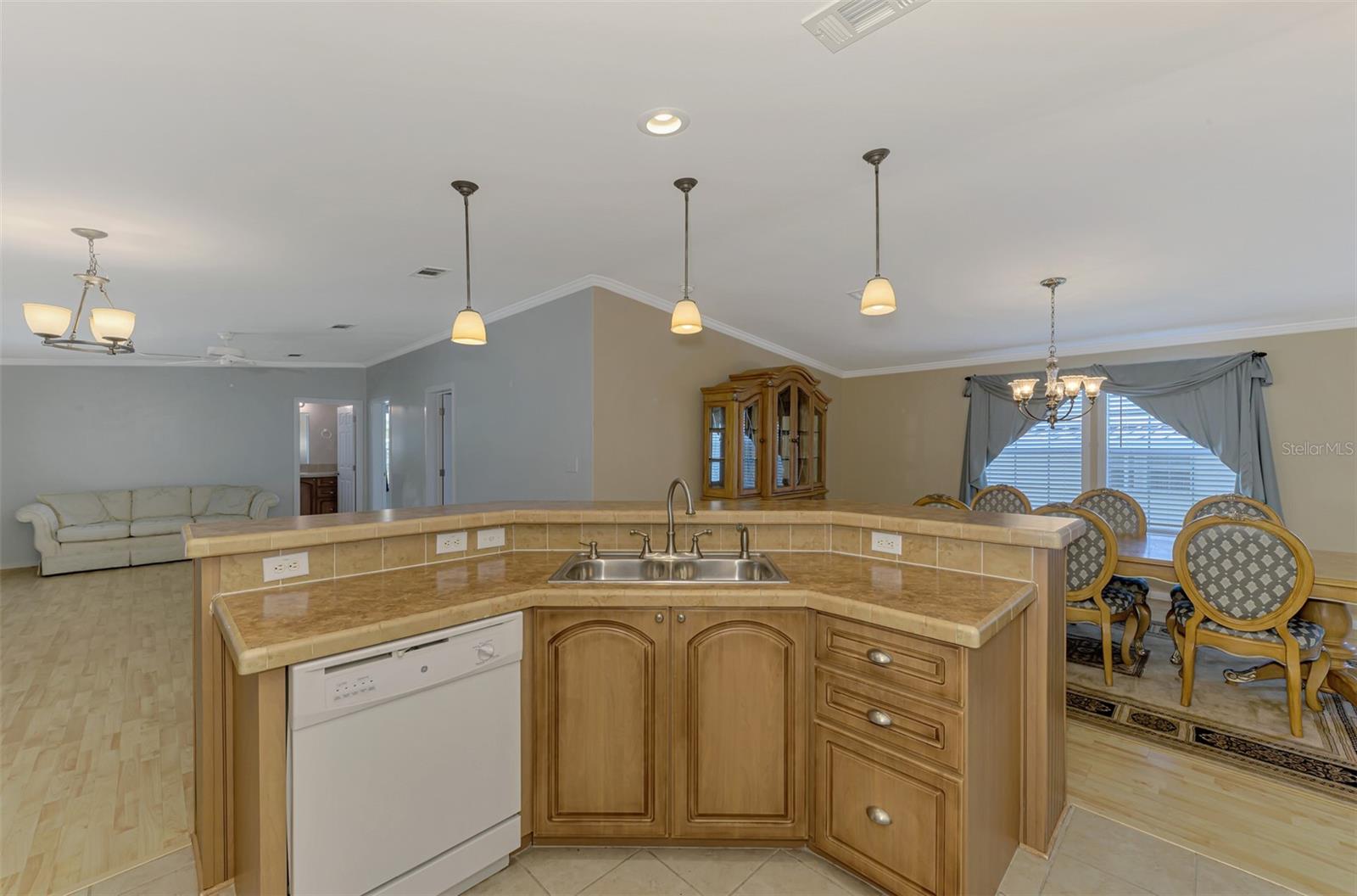 JAPANESE GARDENS MHP - Residential