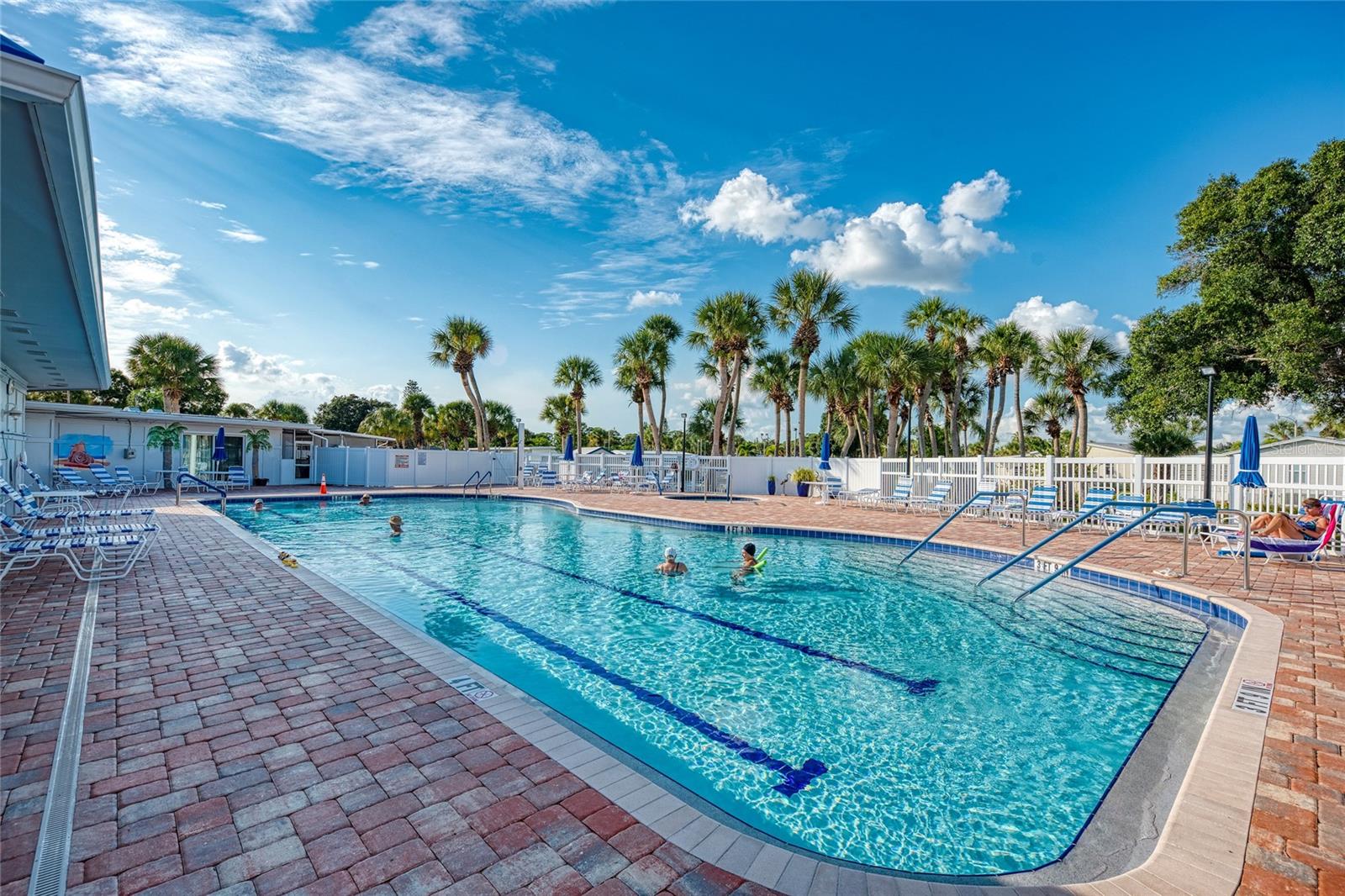 JAPANESE GARDENS MHP - Residential