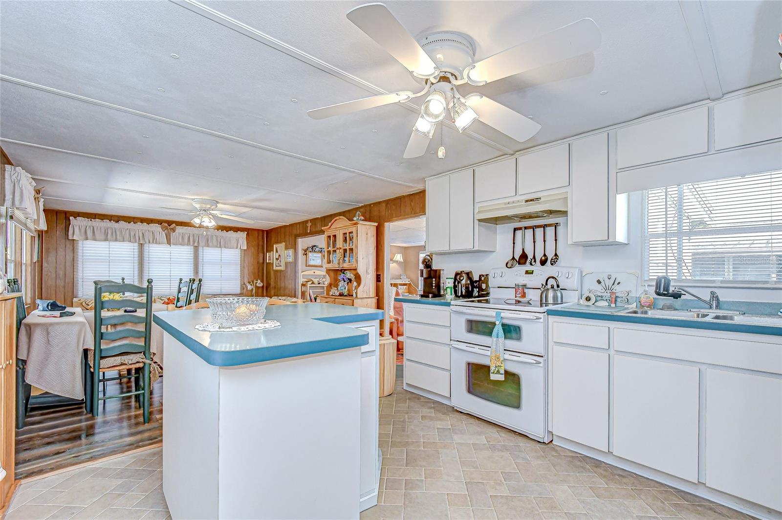 ZEPHYR SHORES - Residential