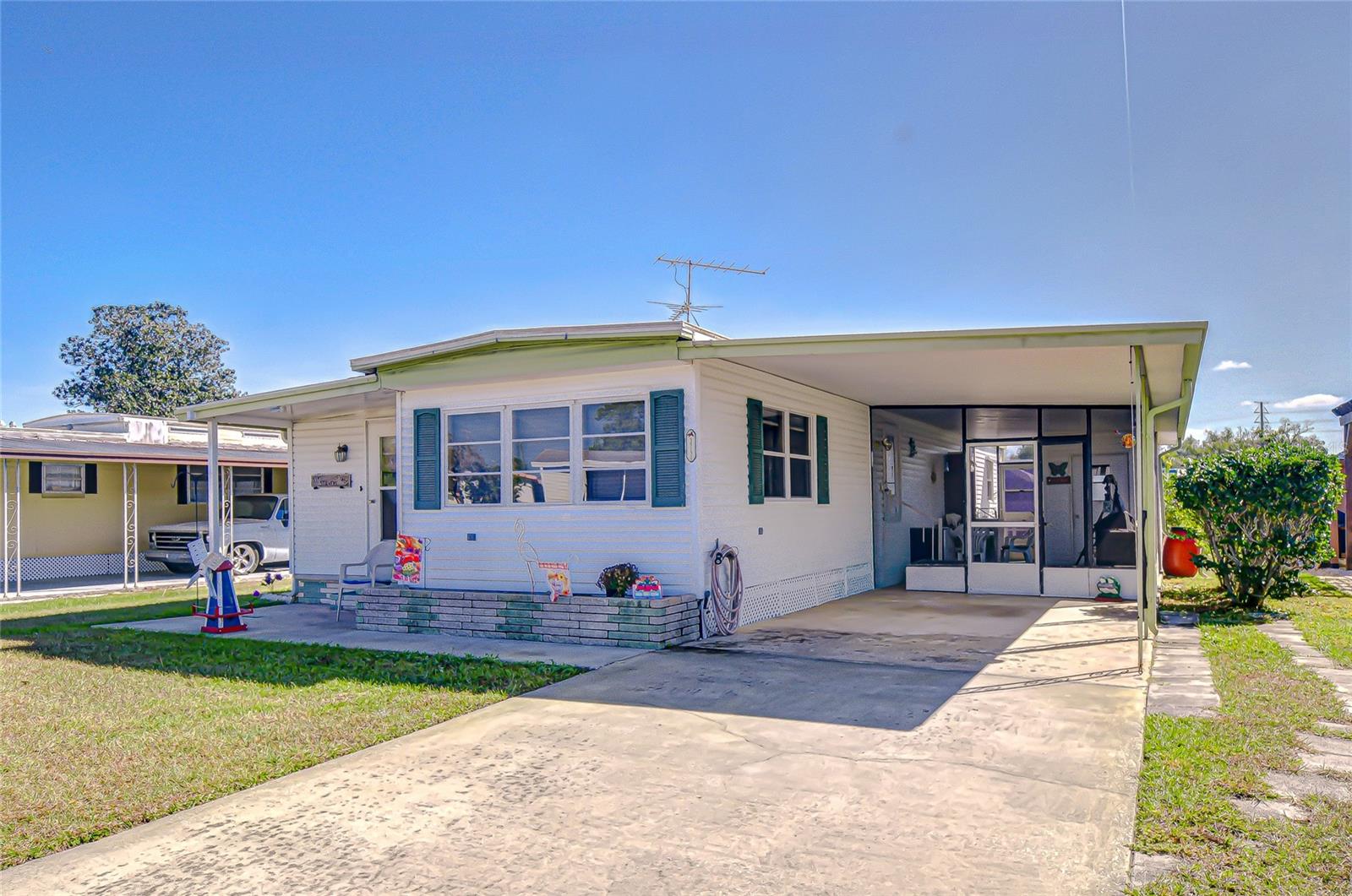 ZEPHYR SHORES - Residential