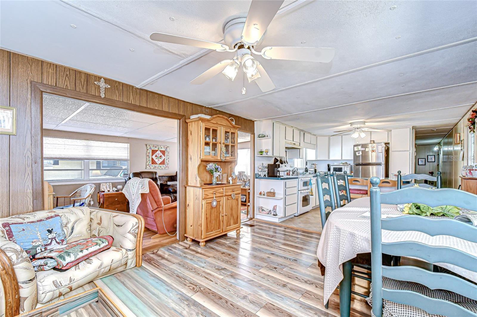 ZEPHYR SHORES - Residential