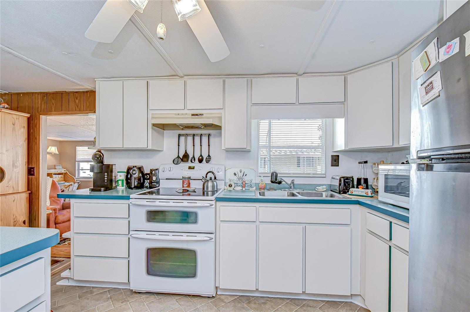 ZEPHYR SHORES - Residential