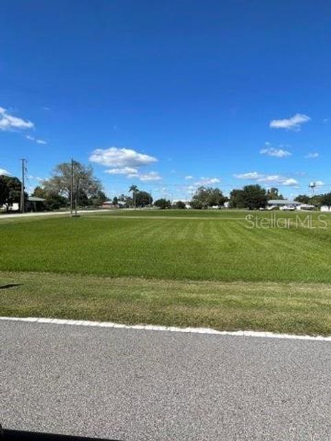 699 AVENUE R SW MOORE HAVEN FL 33471