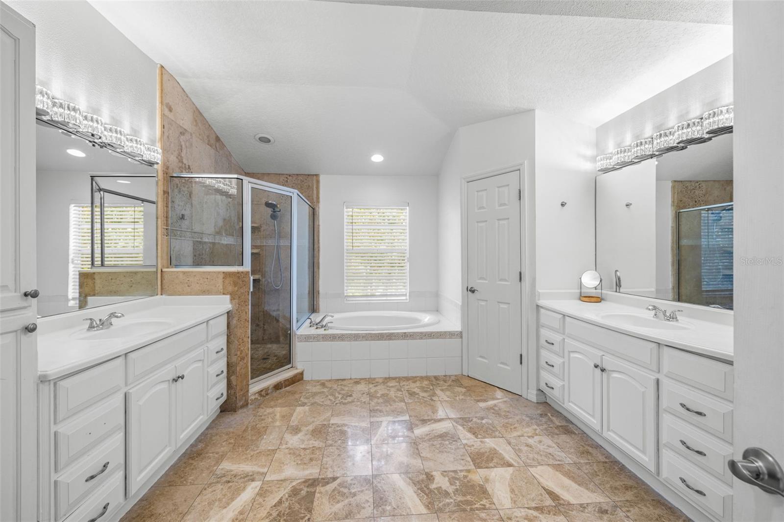 DEER CREEK - Residential
