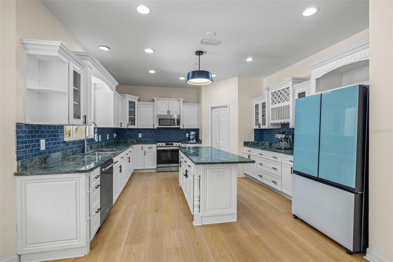 DEER CREEK - Residential