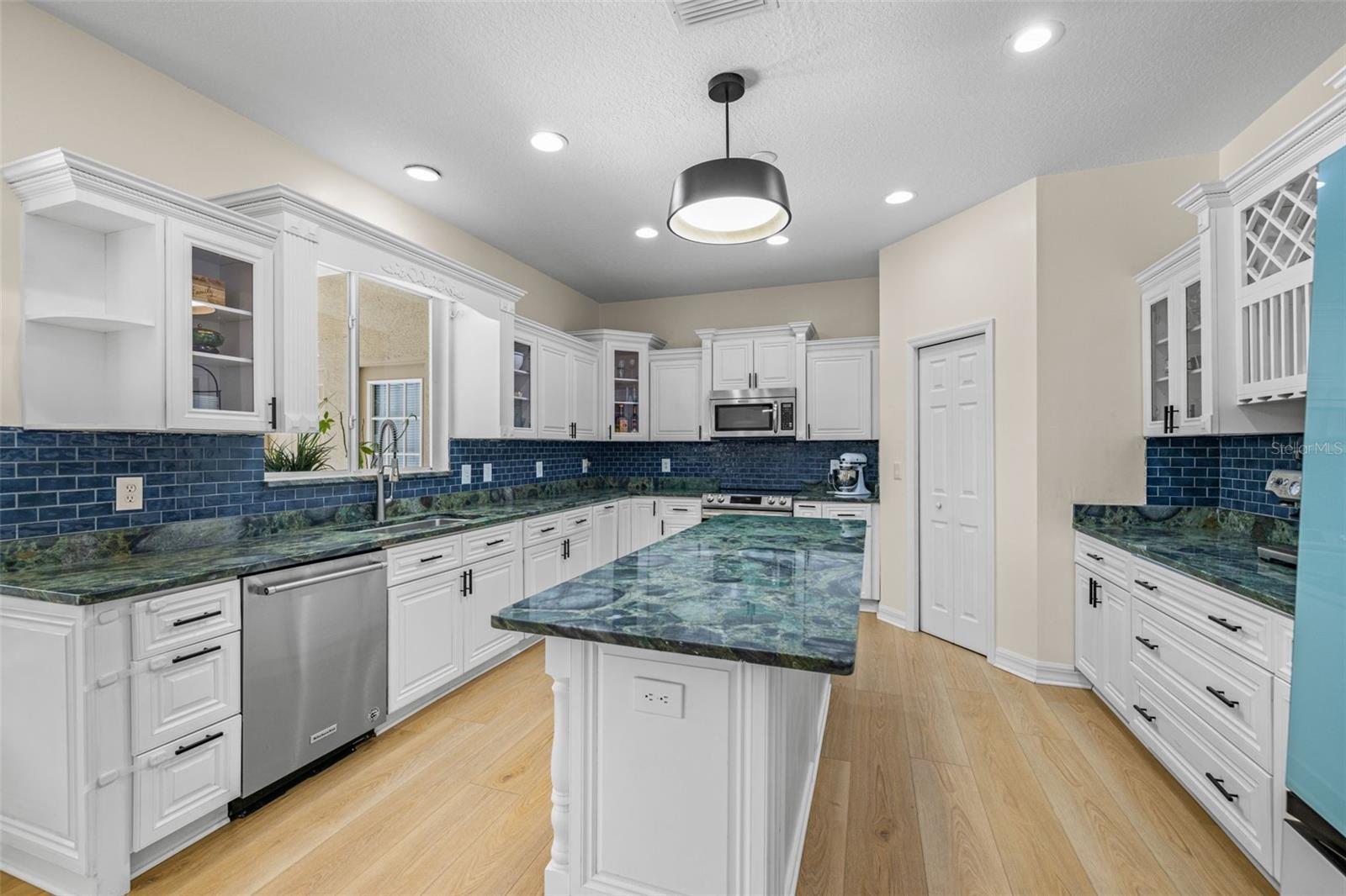 DEER CREEK - Residential