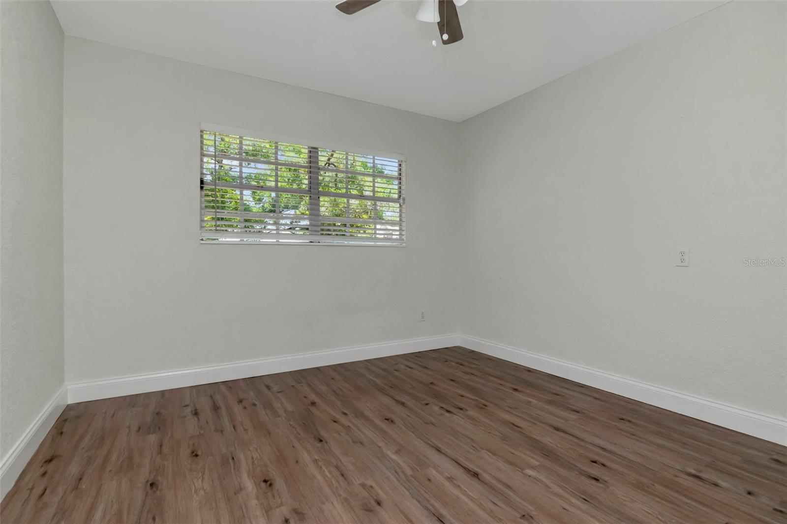 SEMINOLE CREST - Residential