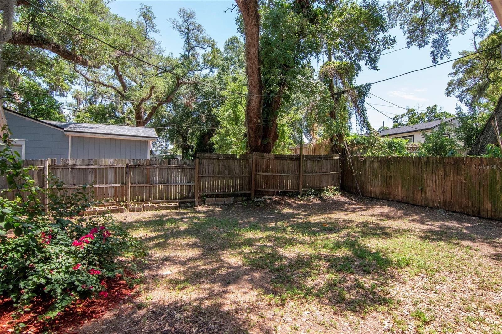SEMINOLE CREST - Residential