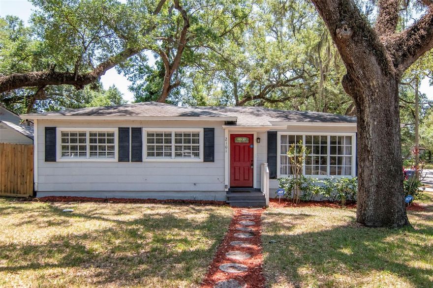 Welcome to this charming 3-bedroom, 1-bath home situated on a desirable corner lot in the heart of Seminole Heights. Step inside to discover beautiful luxury vinyl plank (LVP) wood throughout, creating a warm and cohesive living space.
The open-concept kitchen is perfect for both everyday living and entertaining, featuring stainless steel appliances, crisp white shaker-style cabinetry with ample storage, and a classic subway tile backsplash that adds timeless appeal.
Enjoy outdoor living in the fully fenced backyard—ideal for relaxing, entertaining, or creating your own private retreat.
Conveniently located near local dining, shopping, schools, and parks, this home offers the perfect blend of comfort, style, and accessibility. Don’t miss this opportunity to own a piece of one of Tampa’s most sought-after neighborhoods. Roof Permit from 2019.