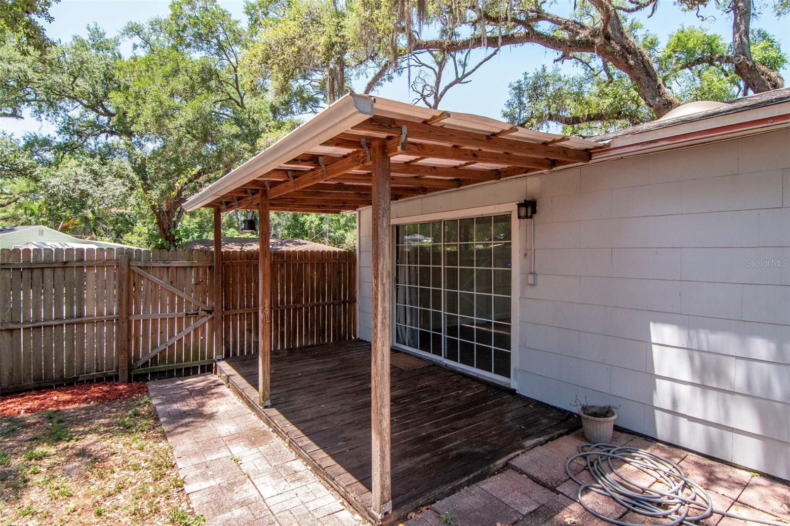 SEMINOLE CREST - Residential