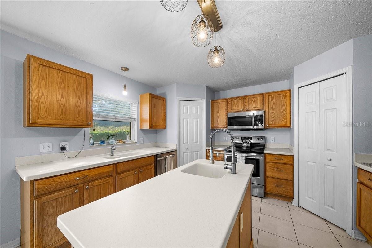 EUSTIS HILLCREST AT LAKE NETTIE - Residential