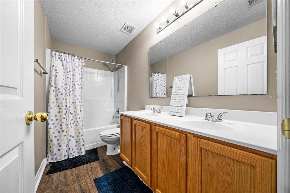 EUSTIS HILLCREST AT LAKE NETTIE - Residential