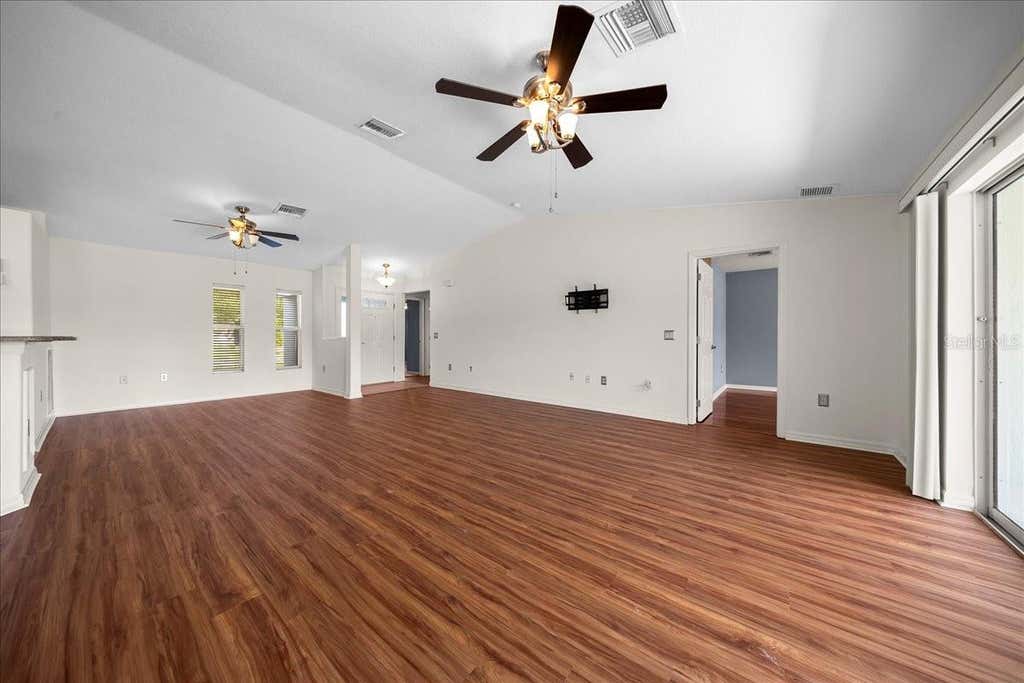 Photo of 15813 SW 16th Avenue Road, Ocala, FL 34473 (MLS # OM726710)