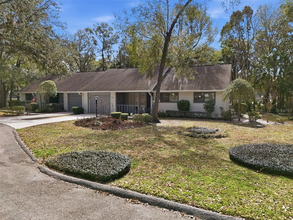 Photo of 554 W Cherry Laurel Court, Beverly Hills, FL 34465 (MLS # OM718320)