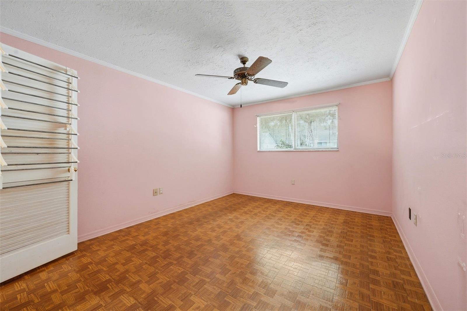 PARKSIDE VILLAGE - Residential