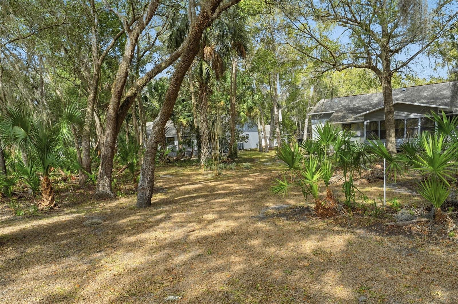 PARKSIDE VILLAGE - Residential