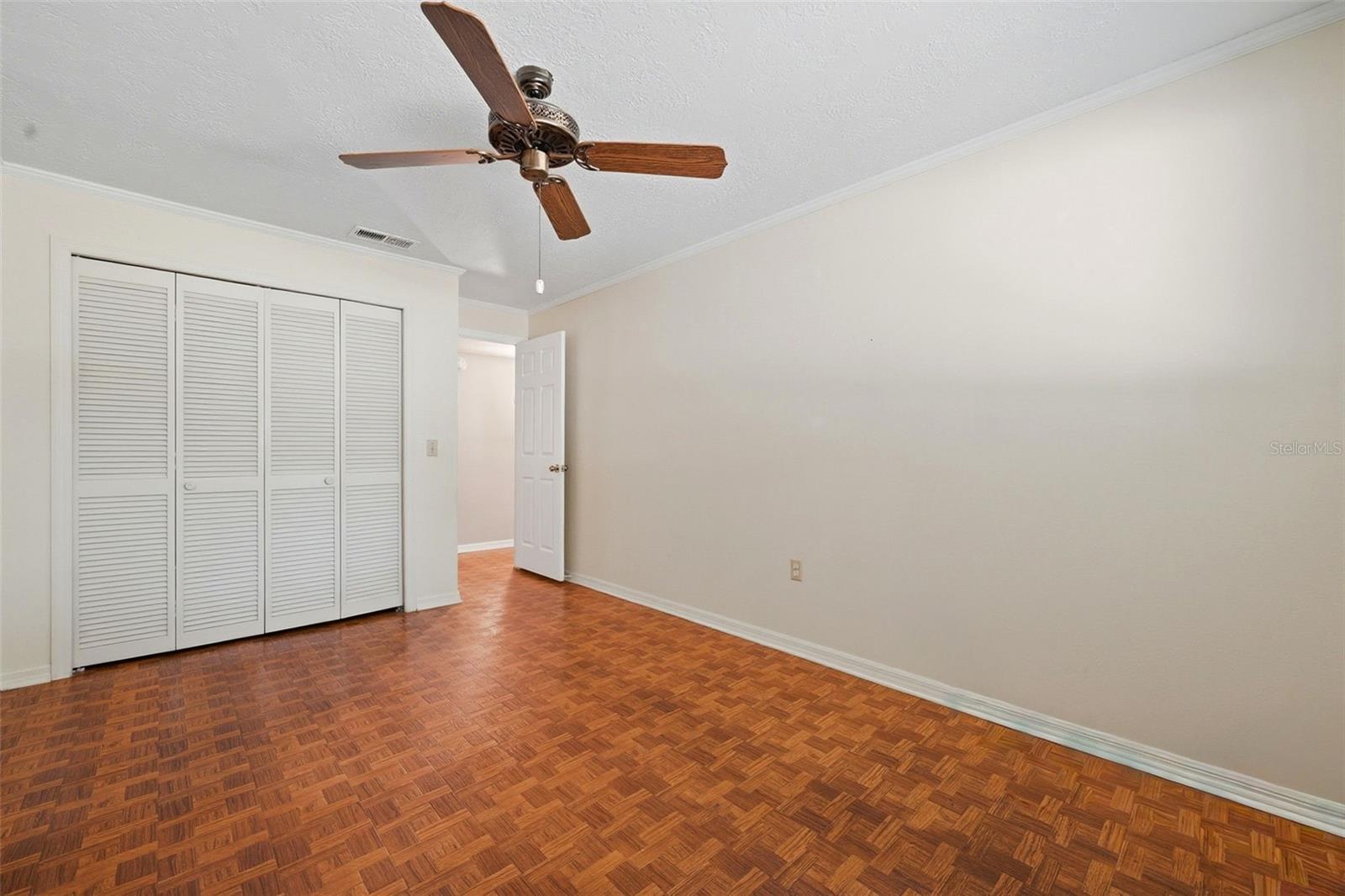 PARKSIDE VILLAGE - Residential