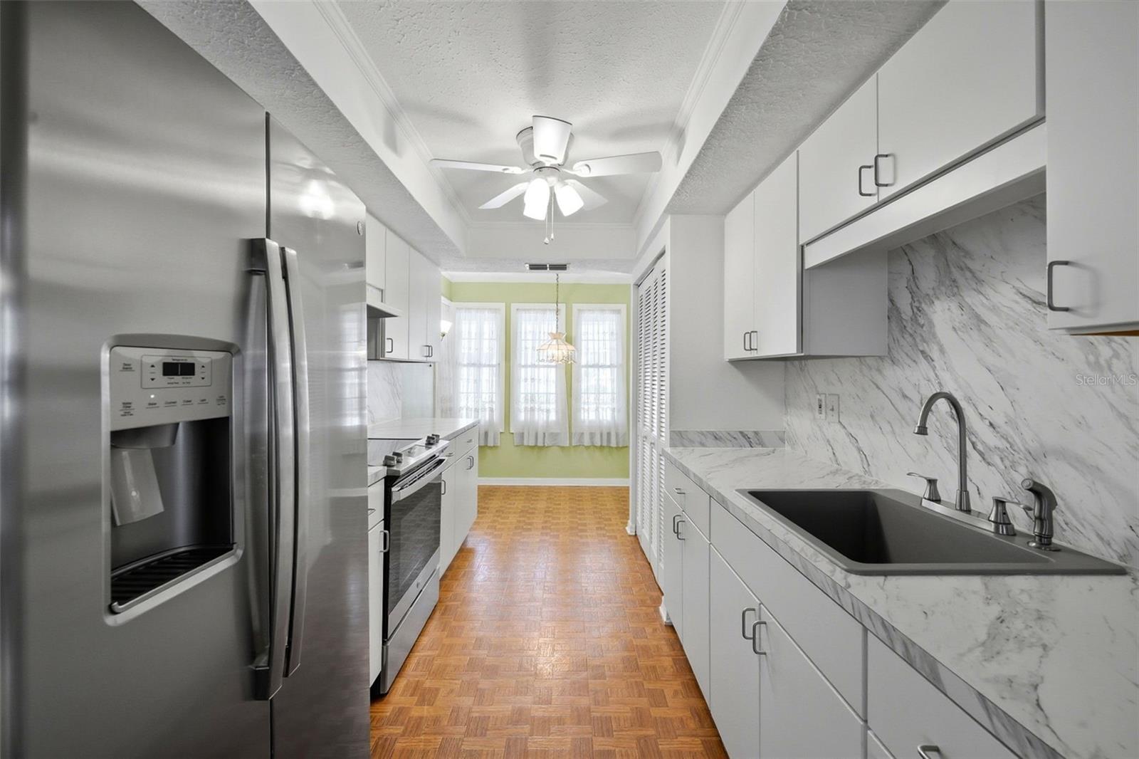 PARKSIDE VILLAGE - Residential