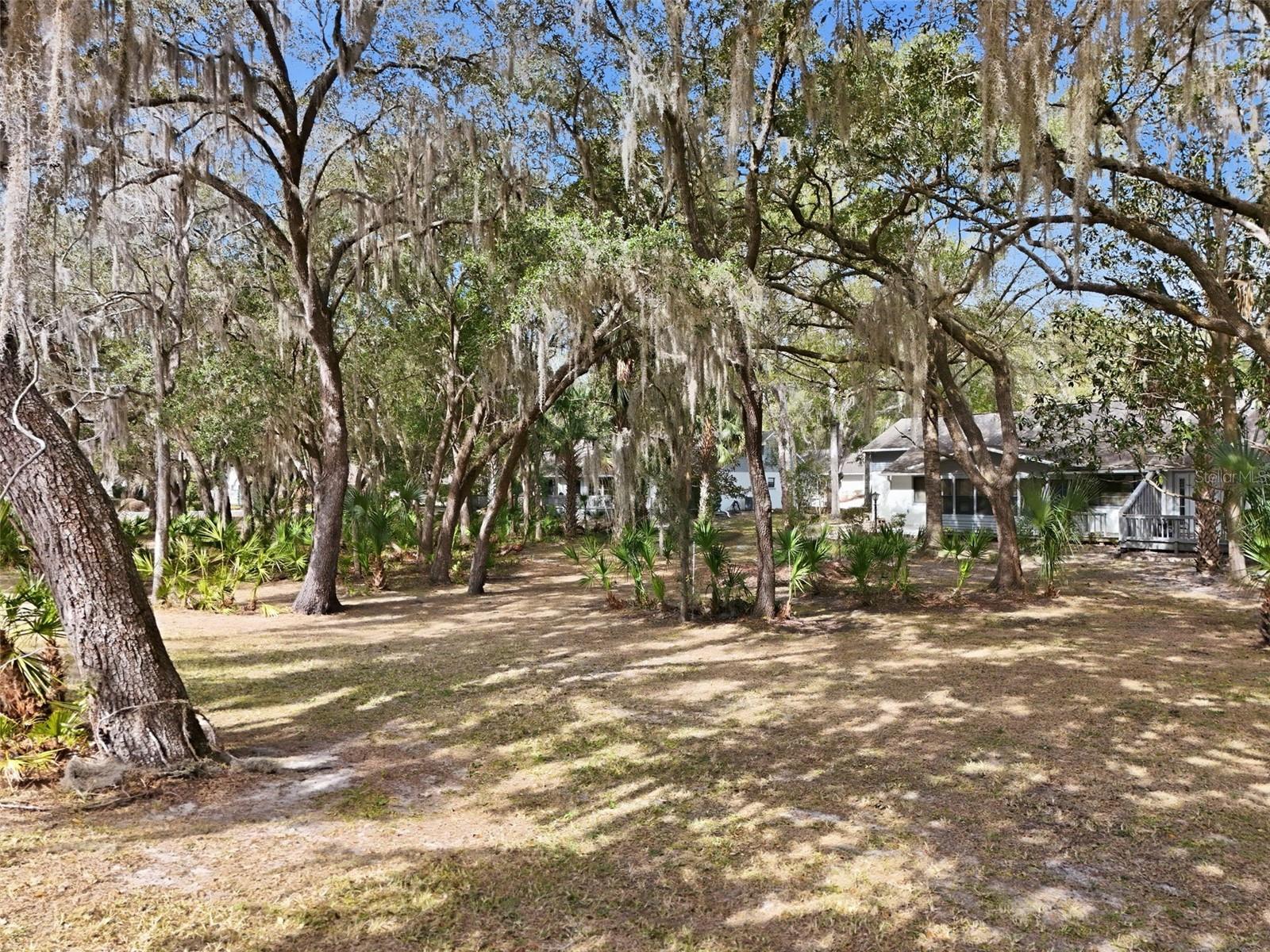 PARKSIDE VILLAGE - Residential