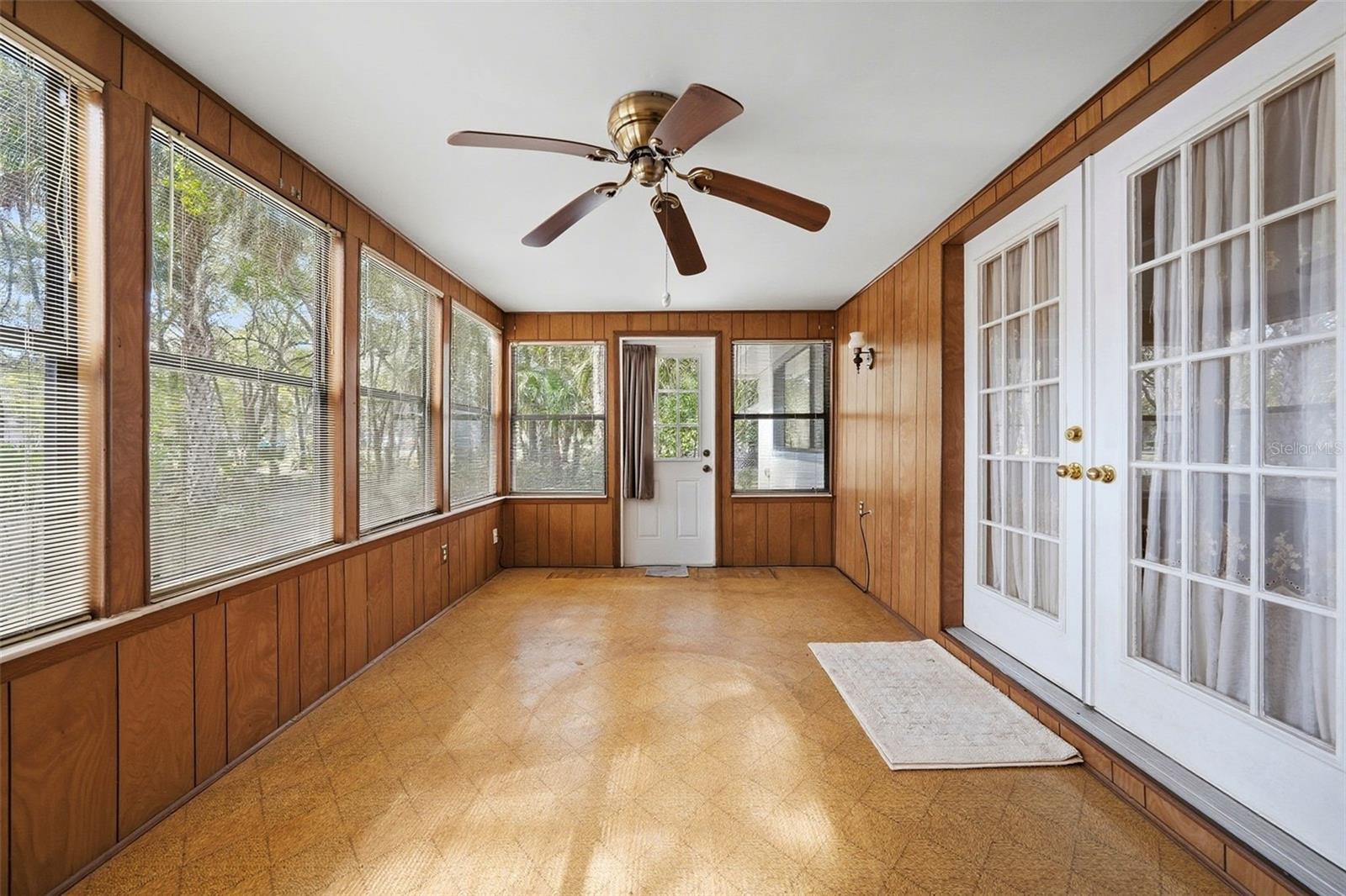 PARKSIDE VILLAGE - Residential