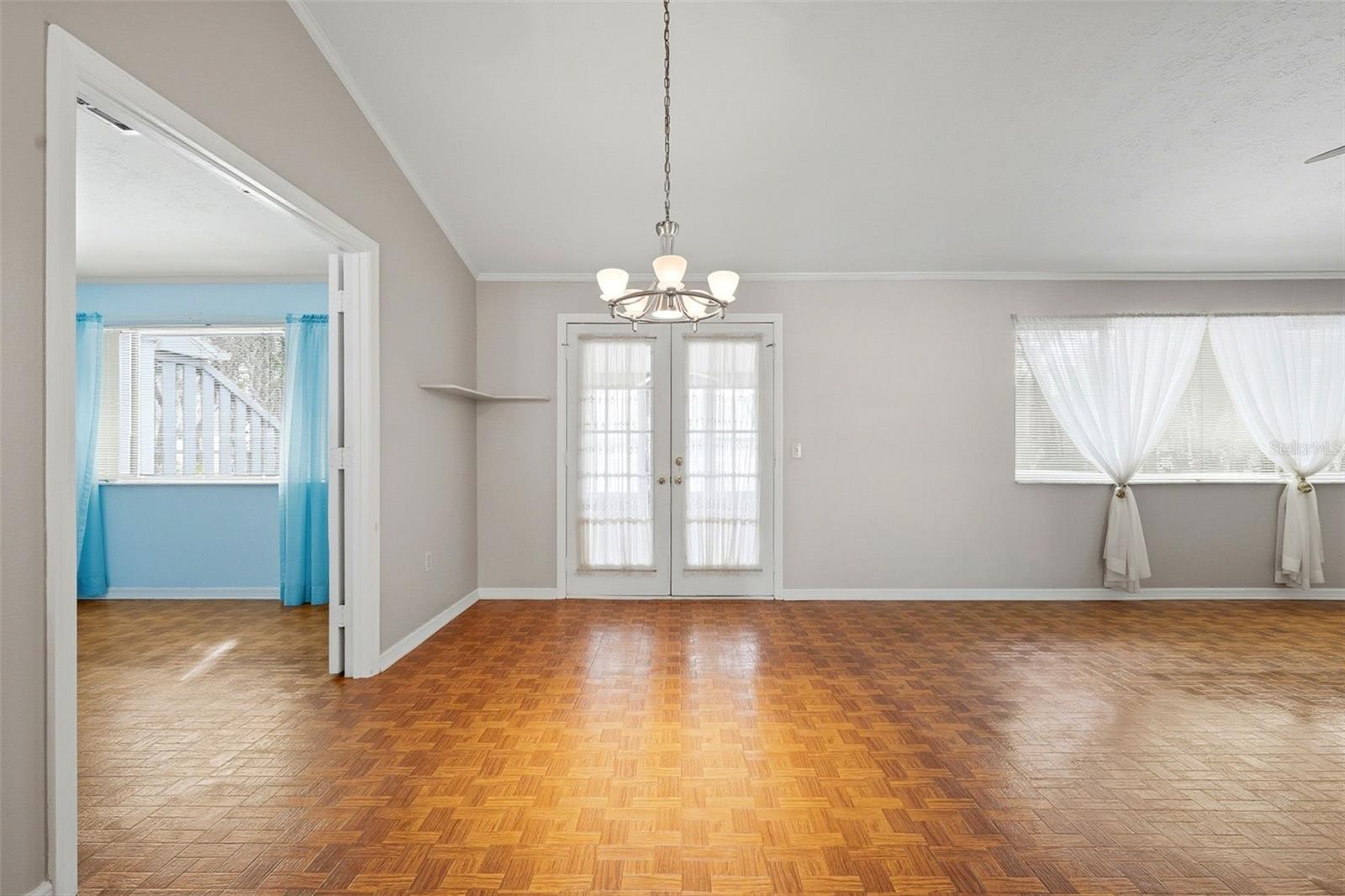 PARKSIDE VILLAGE - Residential