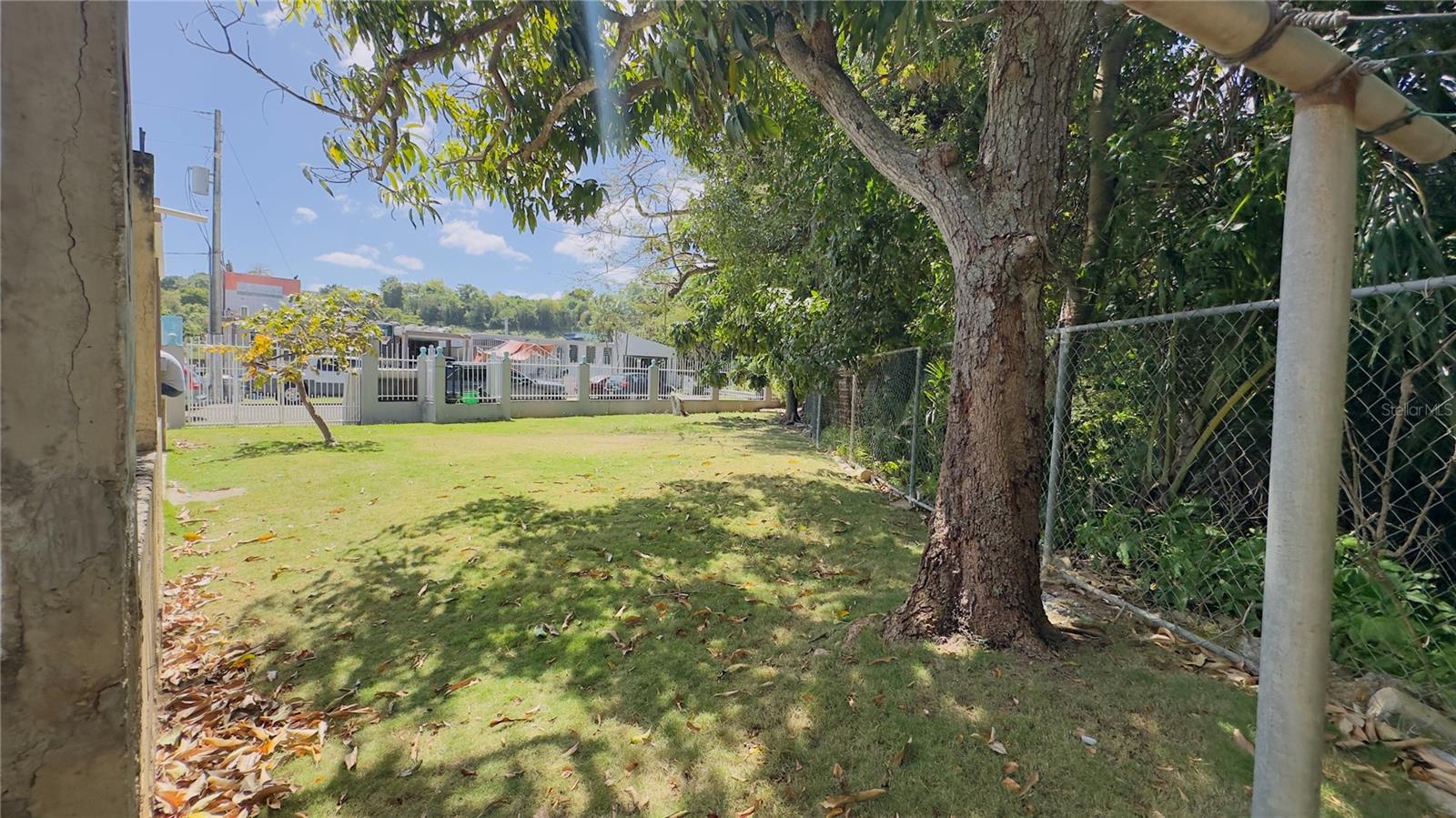 BRISAS DE CAMUY - Residential