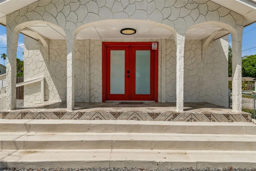 Photo of 1814 N Fremont Avenue, Tampa, FL 33607 (MLS # TB8494316)