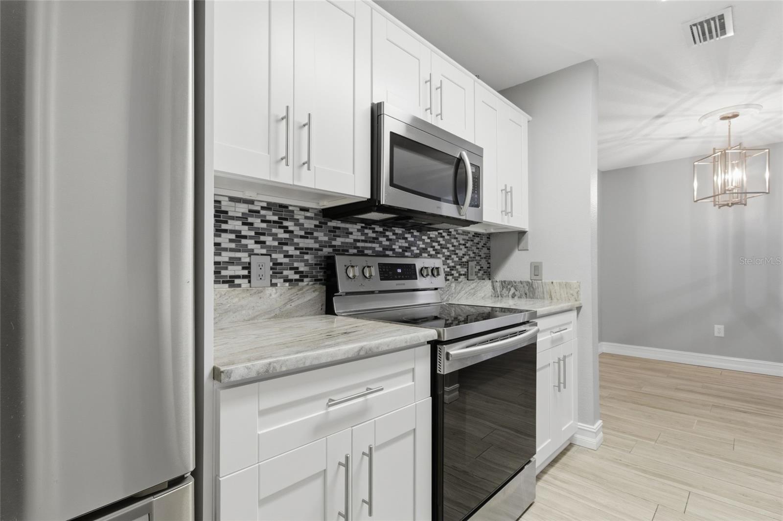 THE HIGHLANDS AT HUNTERS GREE - Residential