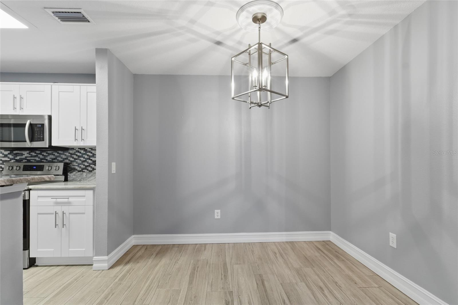 THE HIGHLANDS AT HUNTERS GREE - Residential