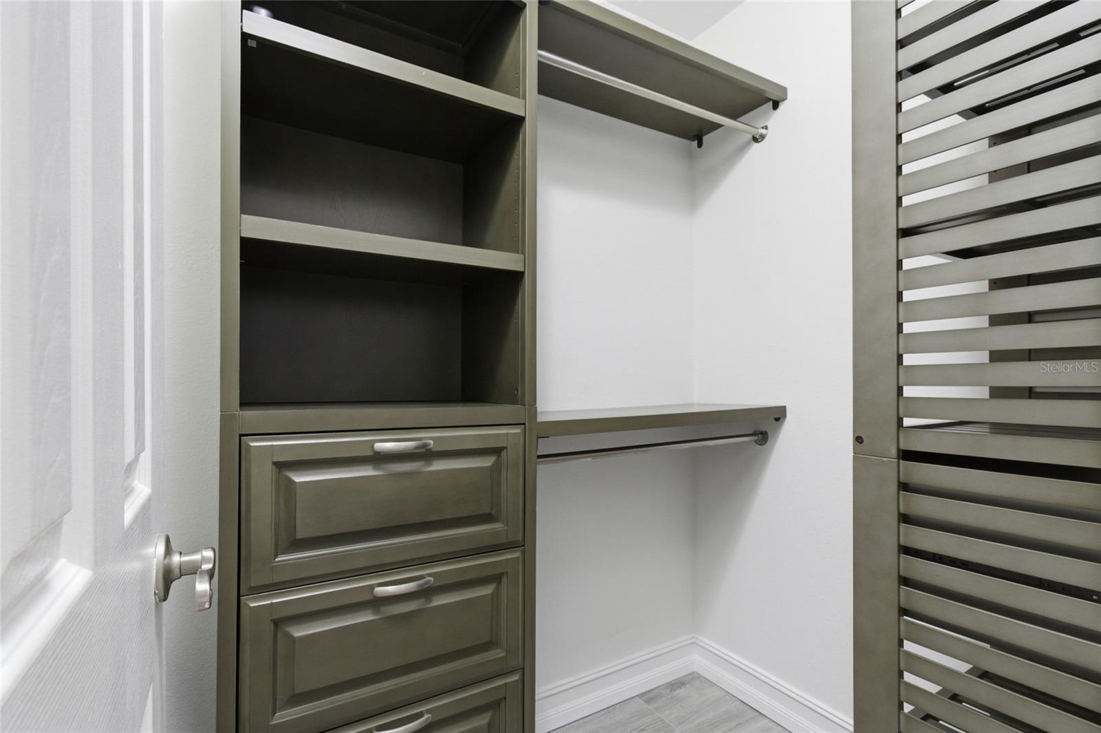 THE HIGHLANDS AT HUNTERS GREE - Residential