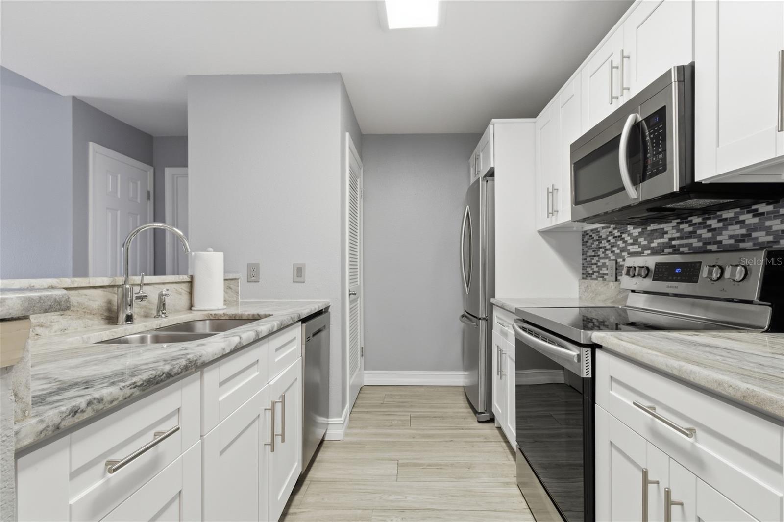 THE HIGHLANDS AT HUNTERS GREE - Residential