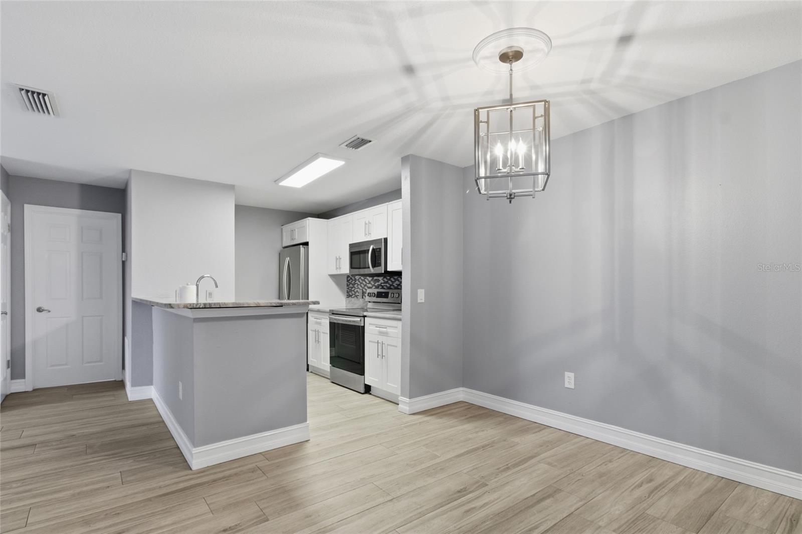 THE HIGHLANDS AT HUNTERS GREE - Residential