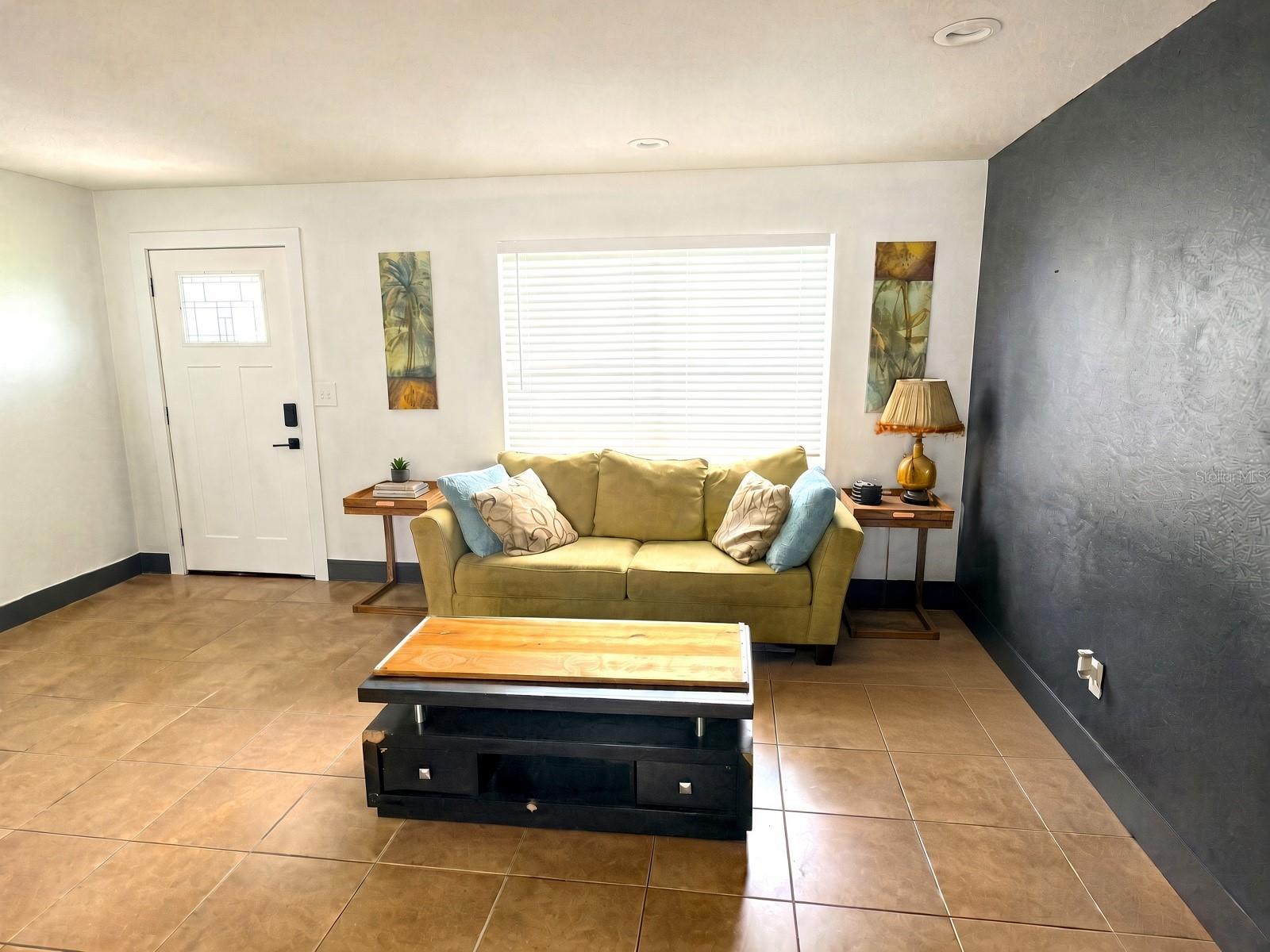 3176 STRATFORD DR.