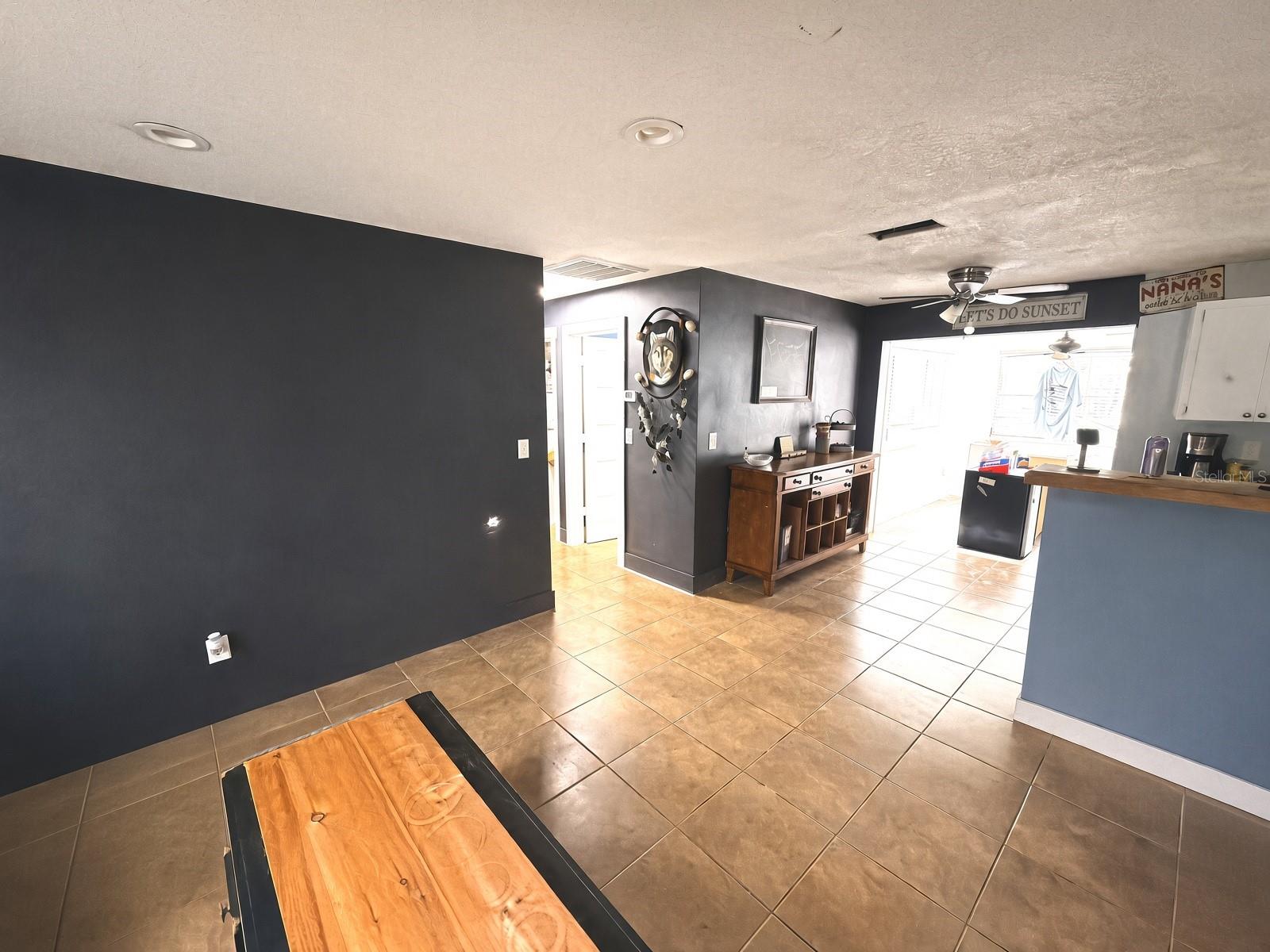 3176 STRATFORD DR.
