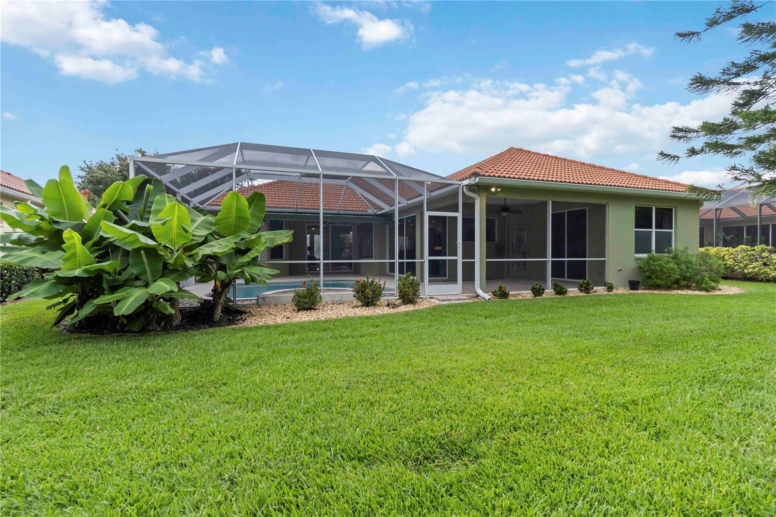 TAILFEATHER WAY AT TARA - Residential