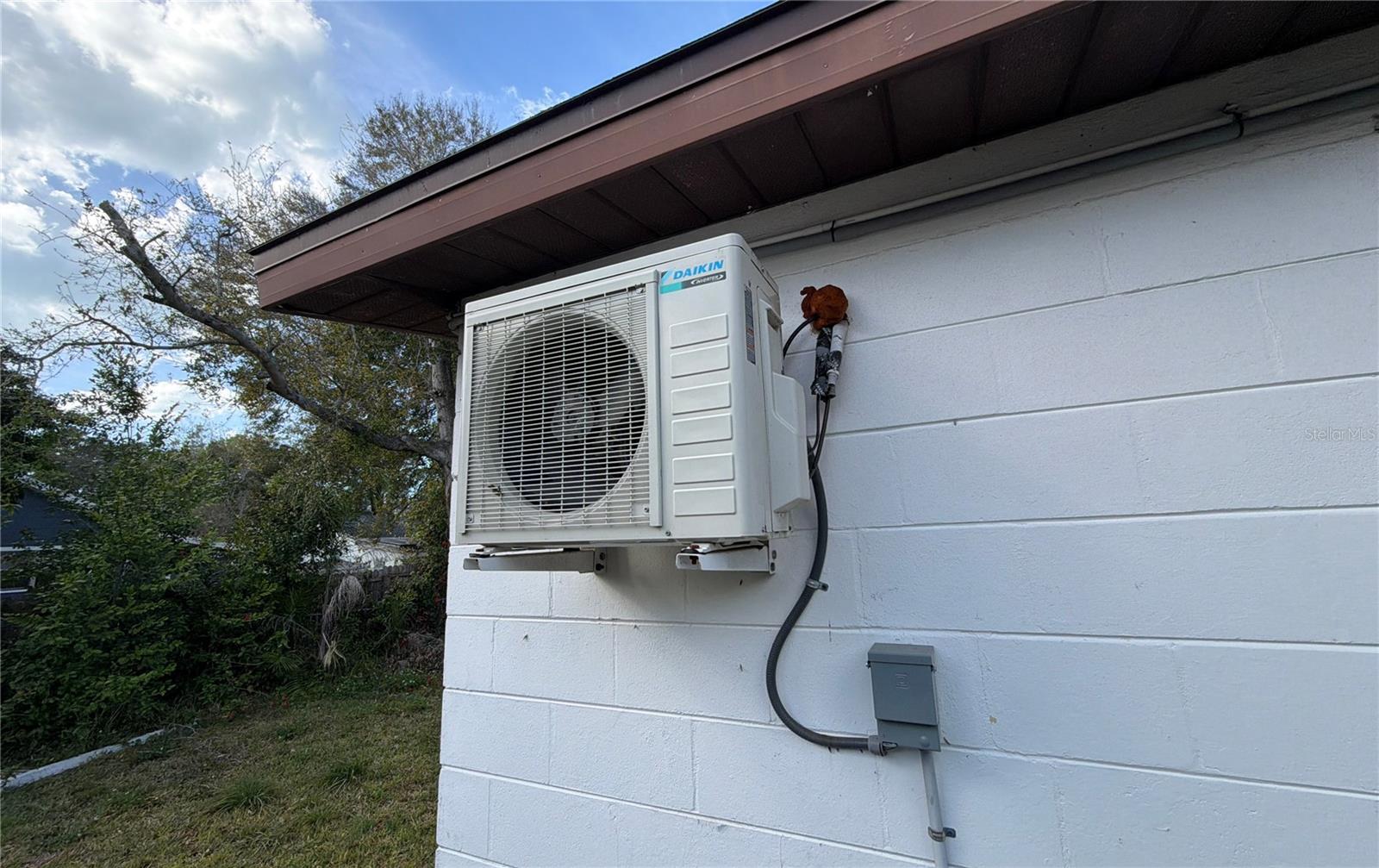 LAKEVIEW HEIGHTS - Residential