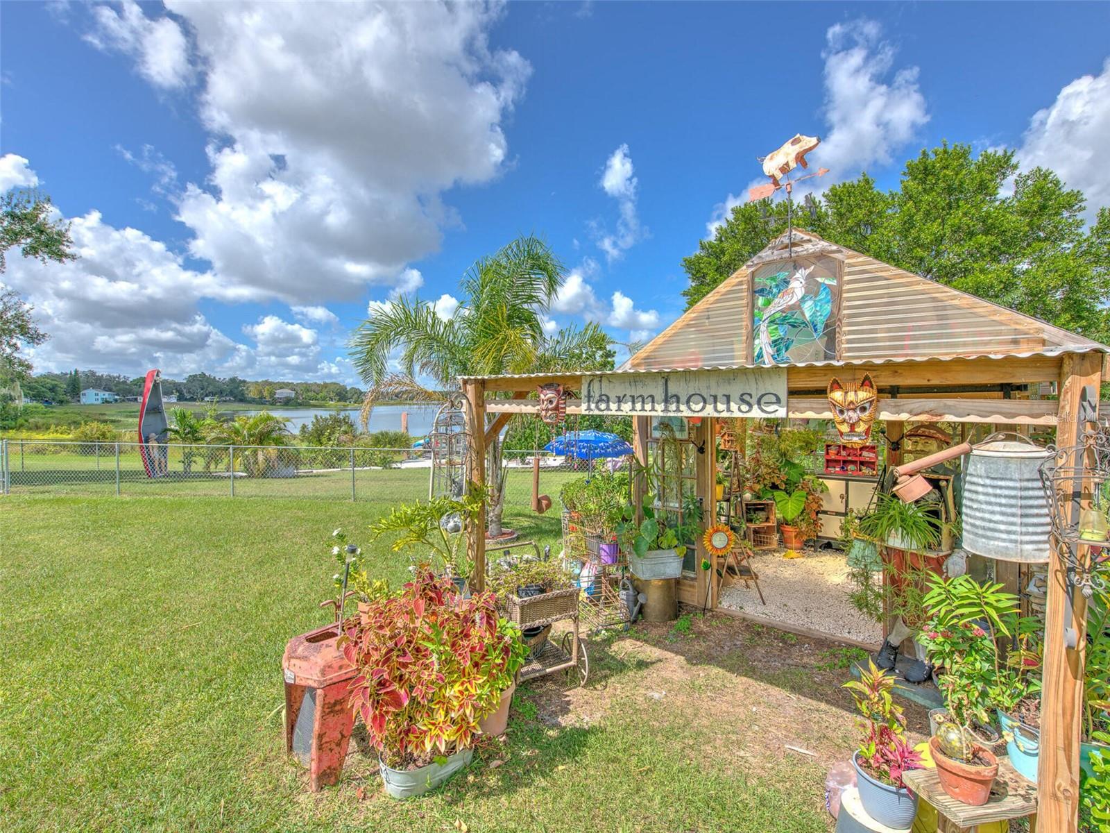 DEESON MANOR - Residential