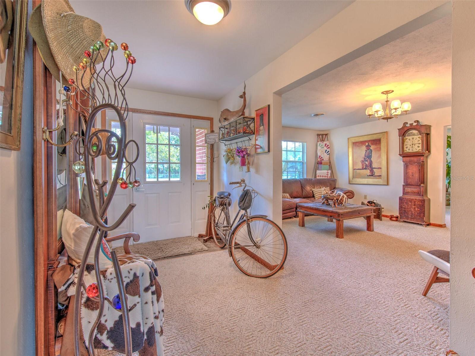 DEESON MANOR - Residential