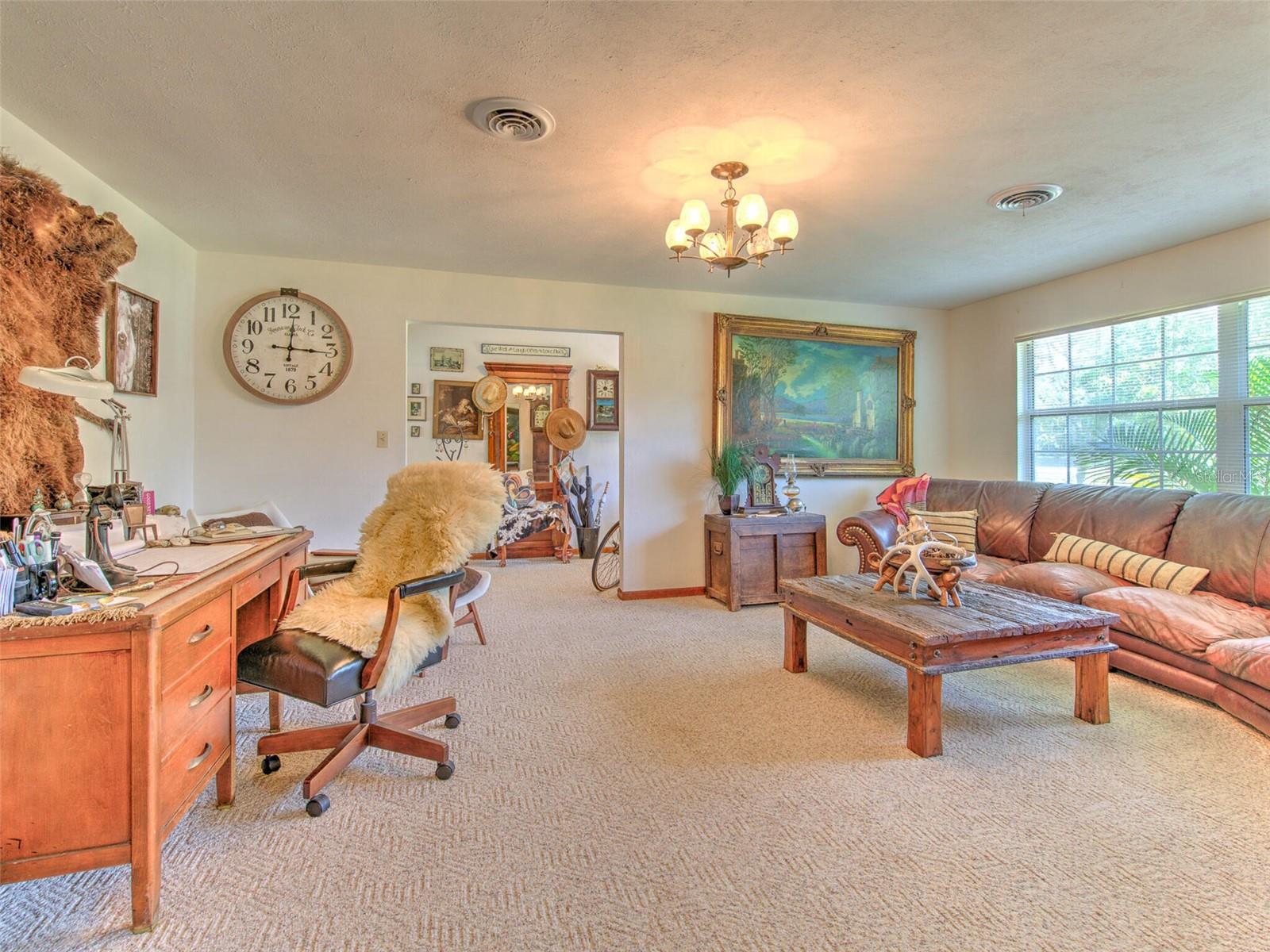 DEESON MANOR - Residential