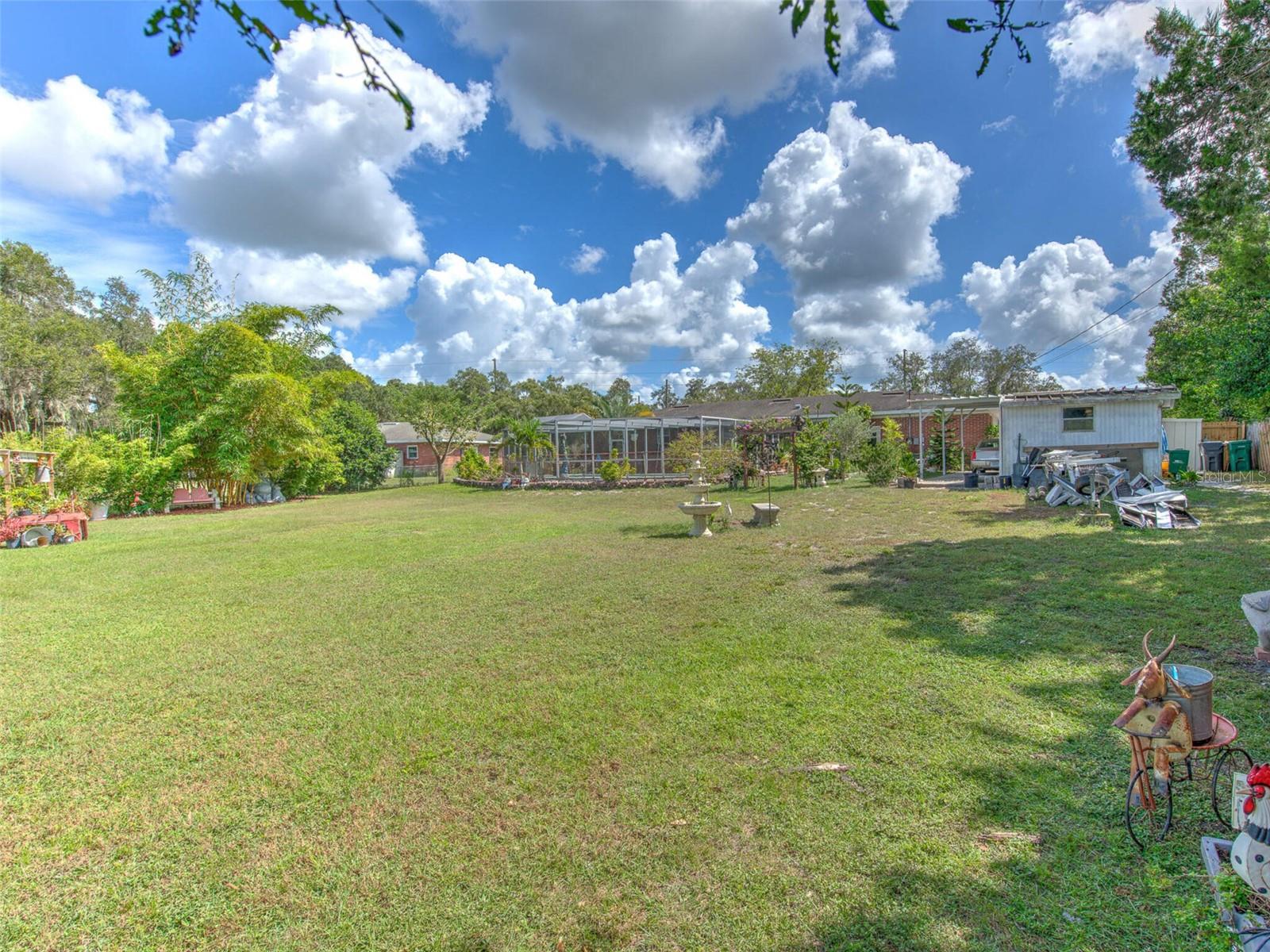 DEESON MANOR - Residential