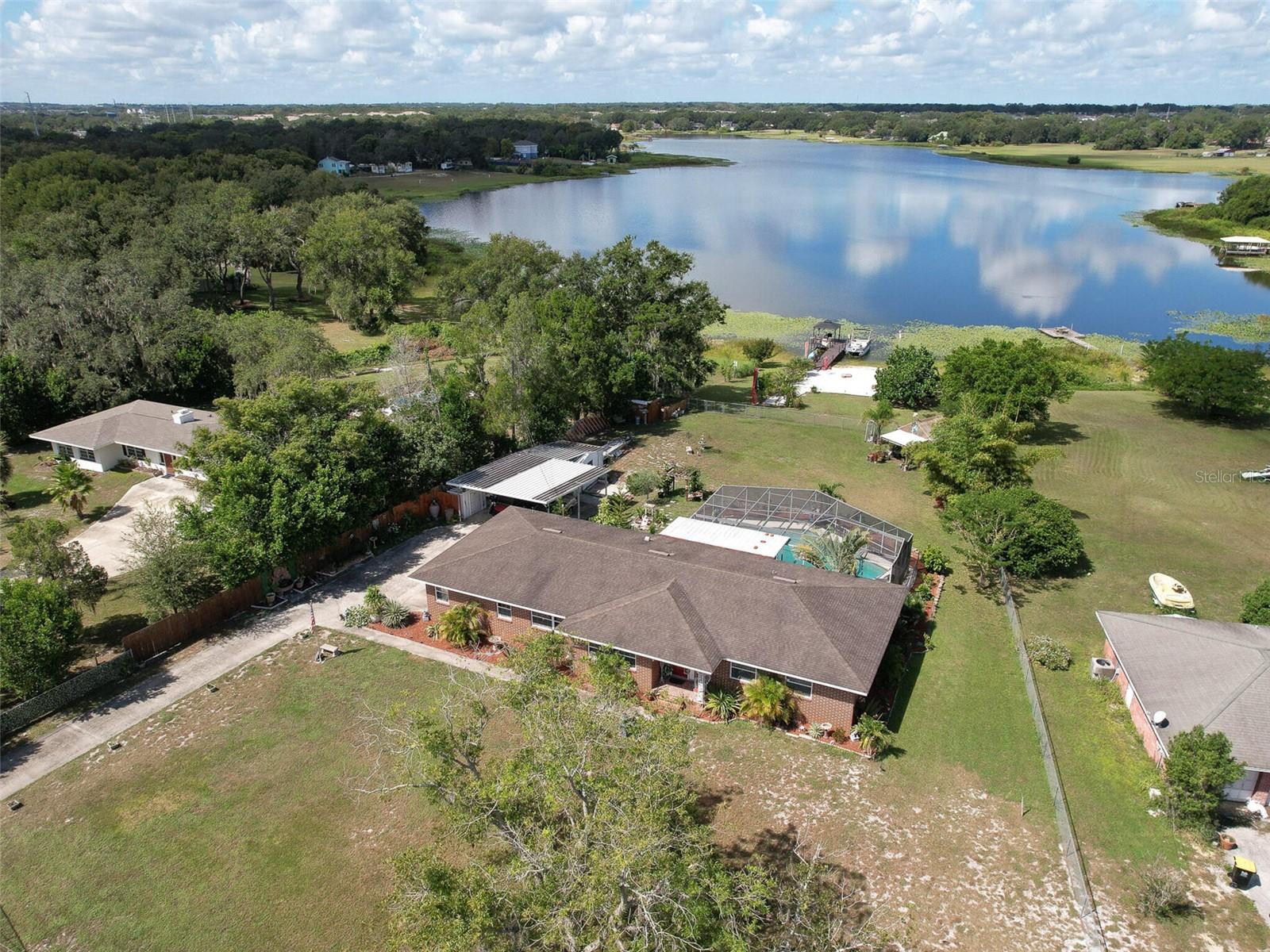 DEESON MANOR - Residential