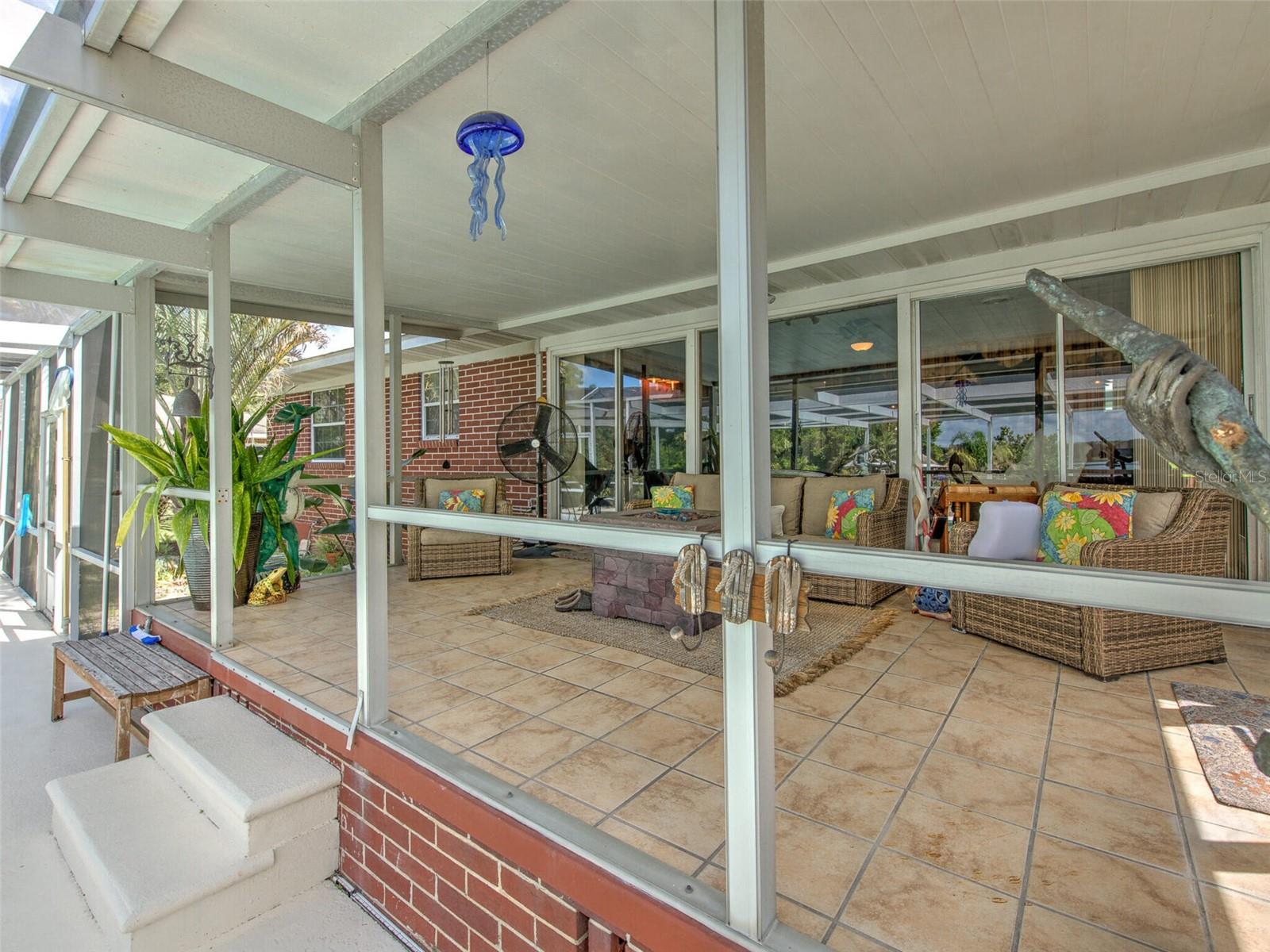 DEESON MANOR - Residential